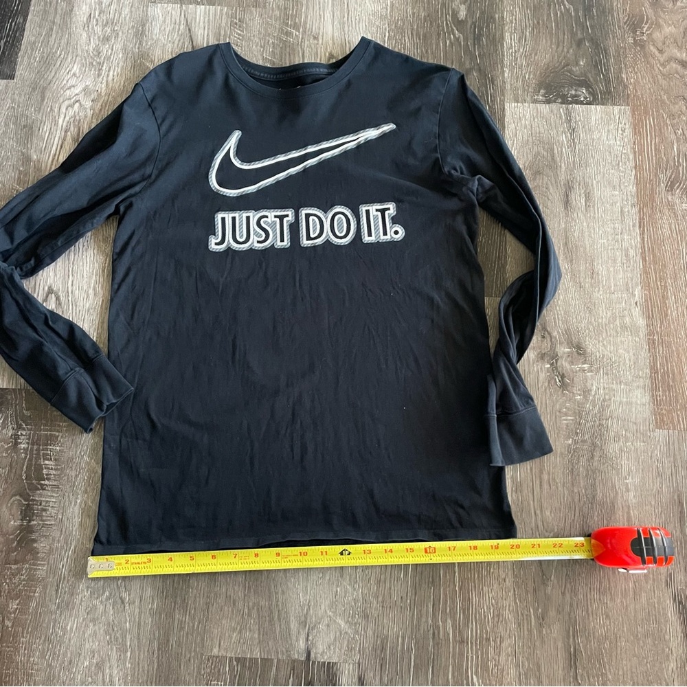 Nike Just Do It Athletic Cut Women’s Size Large Long Sleeve Black T-Shirt